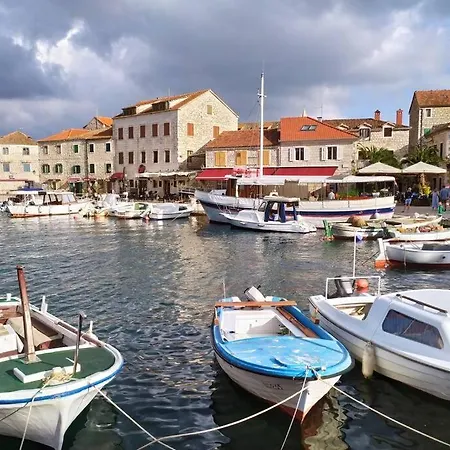 Holiday home Hanas House In Charming Hvar, Mala Rudina